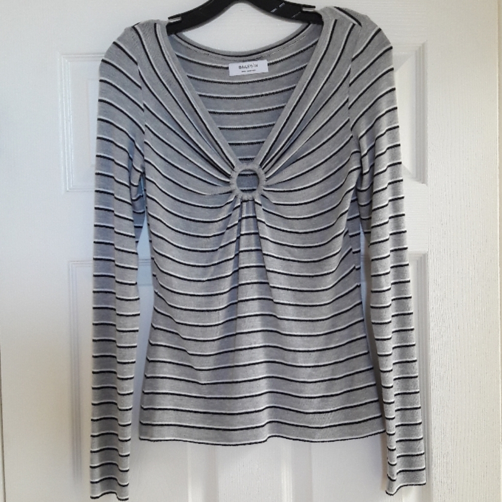 Bailey 44 Black & Grey Key Hole Sweater Size S